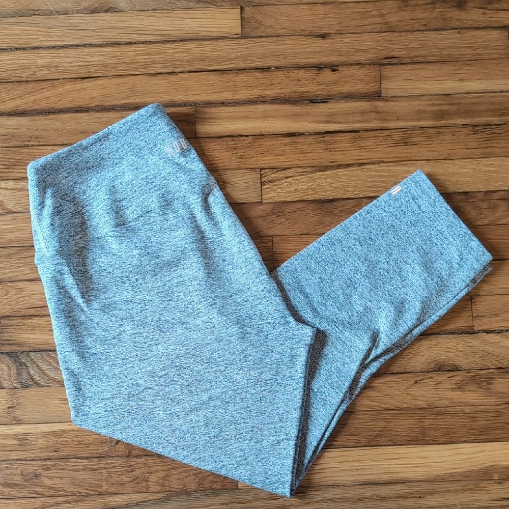 Heather Gray NoBull Crop/Capri Tights/Leggings Sz M